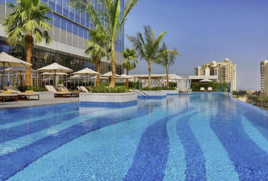 The Smart Concierge - Palm Tower Apartment