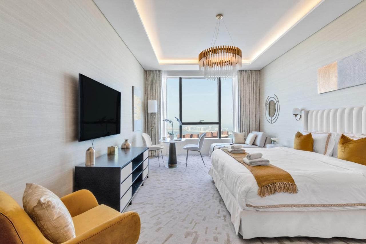 The Smart Concierge - Palm Tower Apartment