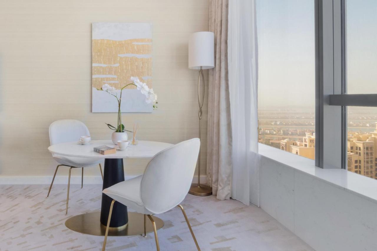 The Smart Concierge - Palm Tower * Dubai